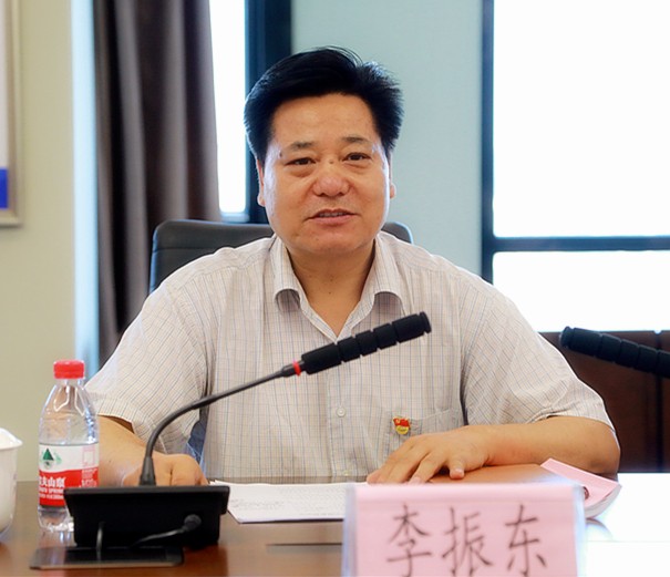 陕西PariMatch拼搏集团召开辅导班子“不忘初心、服膺使命”专题民主生涯会 陕西PariMatch拼搏集团召开辅导班子“不忘初心、服膺使命”专题民主生涯会